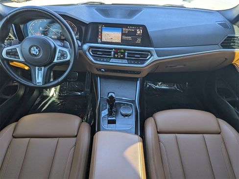 Used 2022 BMW 330i Sedan w/ M Sport Package image 6