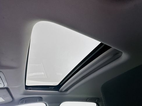 Used 2018 Honda CR-V EX image 25