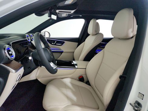 New 2026 Mercedes-Benz GLC 300 image 13