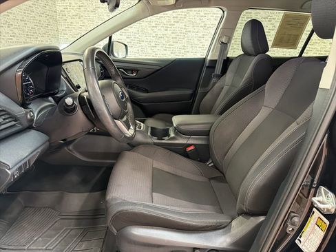 Used 2023 Subaru Outback Premium image 24