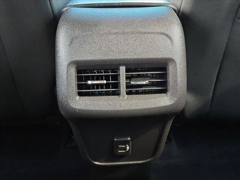 Certified 2024 Chevrolet Equinox LT FWD image 16