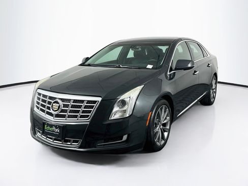 Used 2015 Cadillac XTS FWD image 3
