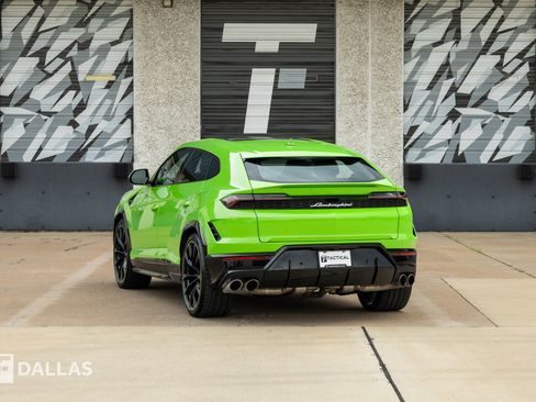 Used 2025 Lamborghini Urus Performante AWD/4WD image 11