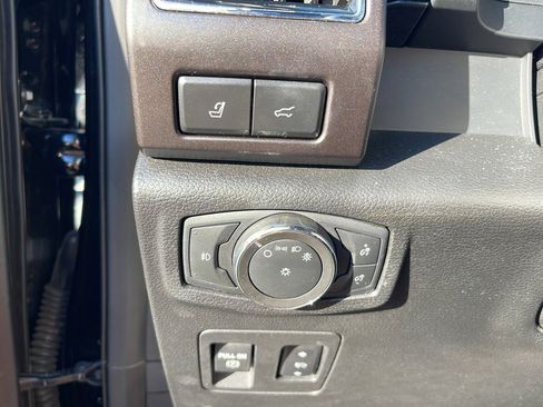 Certified 2021 Ford Expedition Limited image 30