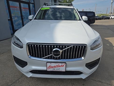 Used 2021 Volvo XC90 T6 Momentum image 16