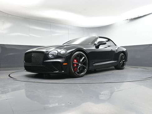 Used 2020 Bentley Continental GT image 30