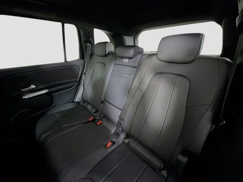 Used 2025 Mercedes-Benz GLB 250 w/ Exclusive Package image 25