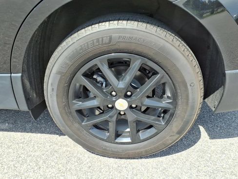 Used 2024 Chevrolet Equinox LT FWD image 11
