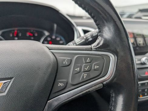 Used 2018 Chevrolet Equinox LT w/ Sun & Infotainment Package image 14