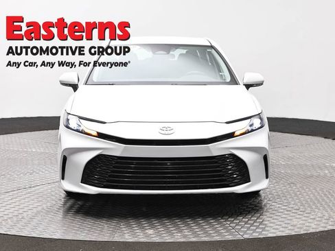 Used 2025 Toyota Camry LE FWD image 2