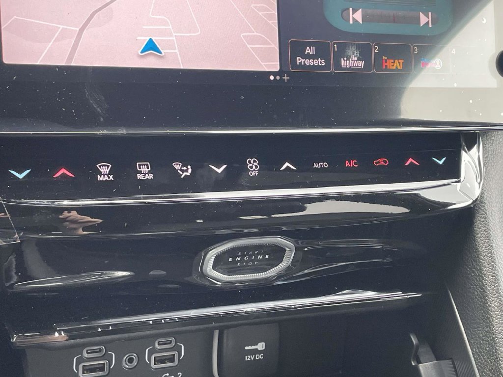 New 2027 Jeep Grand Cherokee 4WD image 37