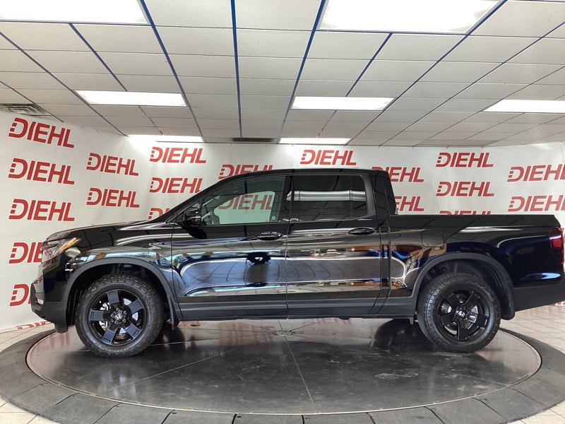 Used 2025 Honda Ridgeline Black Edition image 4