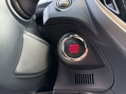 Certified 2025 Subaru Forester Premium w/ Convenience Package #2 image 32