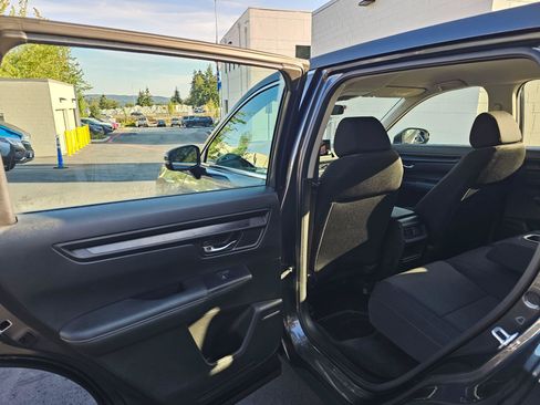 Used 2024 Honda CR-V LX image 18