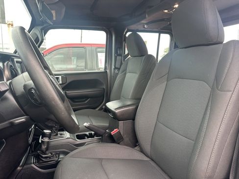 Used 2022 Jeep Gladiator Sport AWD/4WD image 8