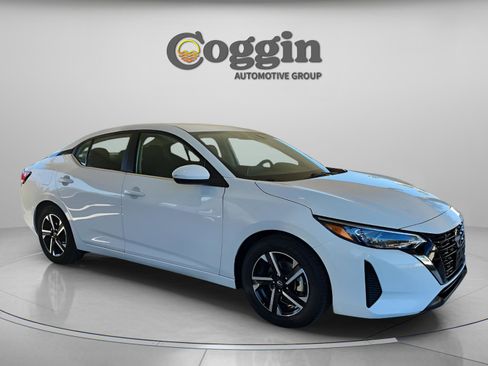 Used 2024 Nissan Sentra SV image 7