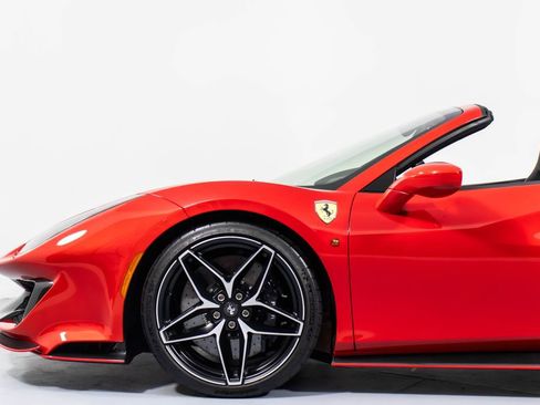 Certified 2019 Ferrari 488 Pista Spider RWD image 29