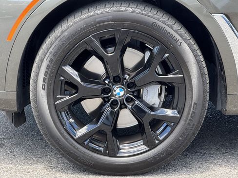 Used 2025 BMW X7 xDrive40i AWD/4WD image 12