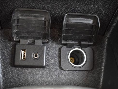 Used 2017 Chevrolet Cruze LS image 32