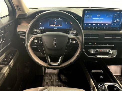 Used 2023 Lincoln Corsair Reserve w/ Equipment Group 201A image 8