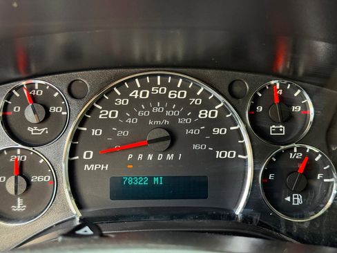 Used 2013 Chevrolet Express 2500 image 22