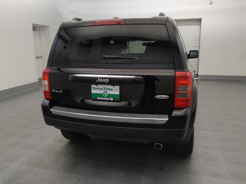 Used 2017 Jeep Patriot High Altitude AWD/4WD image 7