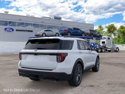 New 2026 Ford Explorer ST-Line w/ ST-Line Street Pack RWD image 8