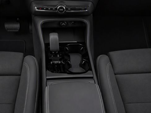 Certified 2023 Volvo C40 P8 Recharge Ultimate AWD/4WD image 12