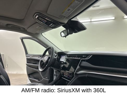 Used 2023 Jeep Grand Cherokee 4WD 4xe image 19