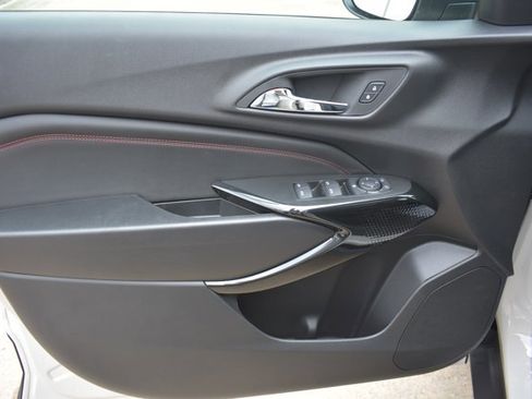 New 2026 Chevrolet Trax RS w/ Sunroof Package image 12