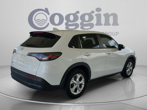 Used 2024 Honda HR-V LX image 5