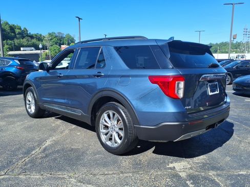 Used 2020 Ford Explorer XLT w/ Equipment Group 202A AWD/4WD image 3