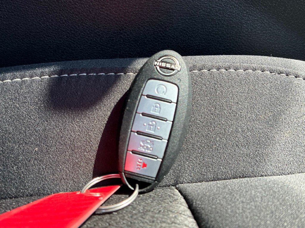 Used 2024 Nissan Altima 2.5 SV AWD/4WD image 9