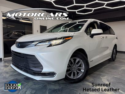 Used 2021 Toyota Sienna XLE