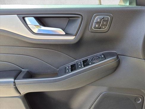 Used 2021 Ford Escape SEL w/ Technology Package FWD image 15