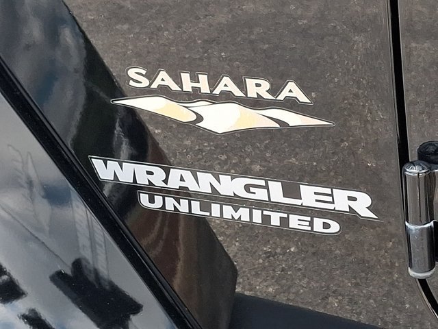 Used 2013 Jeep Wrangler Unlimited Sahara w/ Trailer Tow Group AWD/4WD image 34