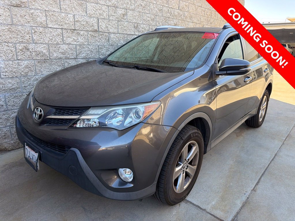 Used 2015 Toyota RAV4 XLE FWD image 2