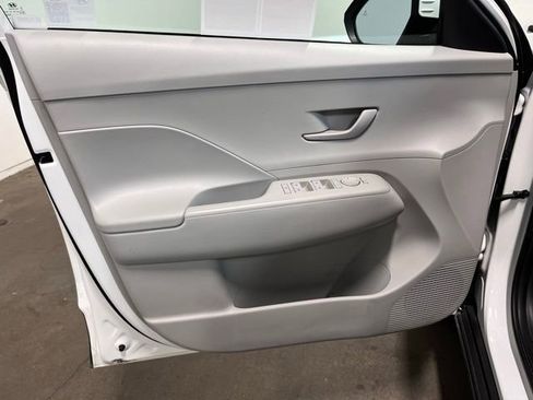 Used 2024 Hyundai Kona SEL image 20