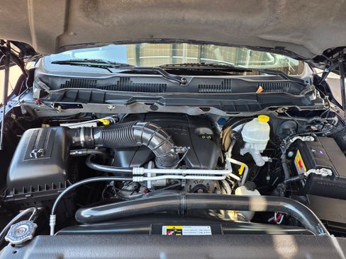 Used 2012 RAM 1500 Laramie AWD/4WD image 28