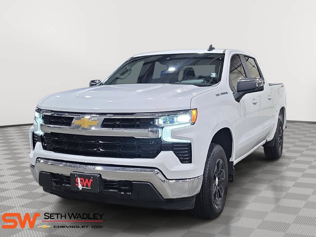 Used 2026 Chevrolet Silverado 1500 LT AWD/4WD image 3