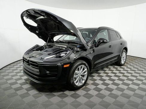 Certified 2026 Porsche Macan Turbo AWD/4WD image 34