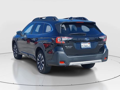 Used 2023 Subaru Outback Limited image 5