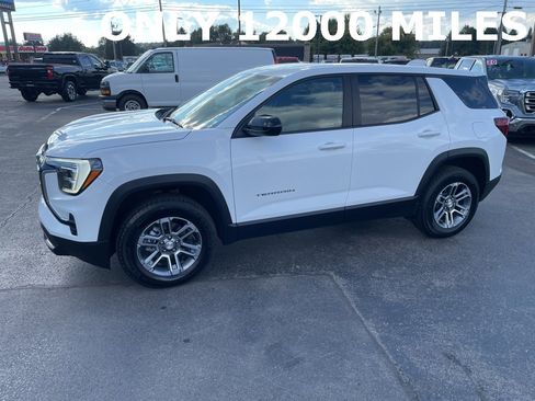 Used 2025 GMC Terrain Elevation image 7