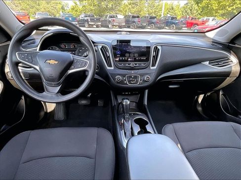 Used 2019 Chevrolet Malibu LS FWD image 21