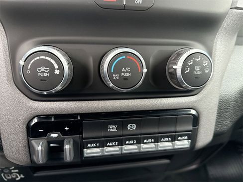 Used 2024 RAM 3500 Tradesman w/ Snow Chief Group image 25