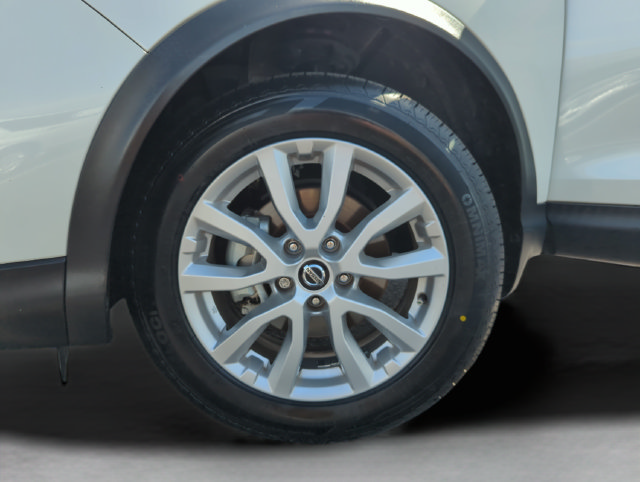 Certified 2022 Nissan Rogue Sport SV w/ Technology Package AWD/4WD image 47