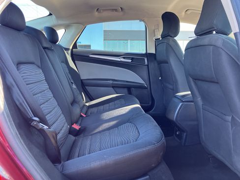 Used 2019 Ford Fusion S FWD image 31