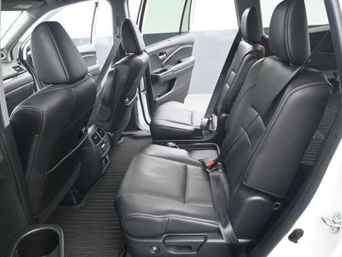 Used 2021 Honda Pilot Elite image 12