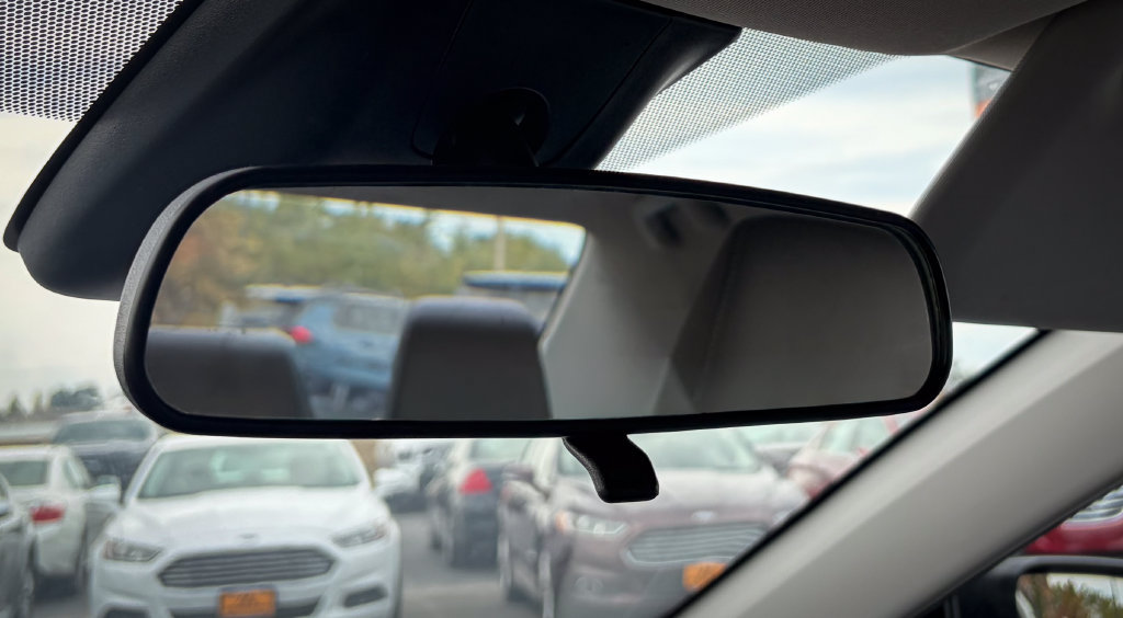 Used 2018 Toyota Corolla LE FWD image 15