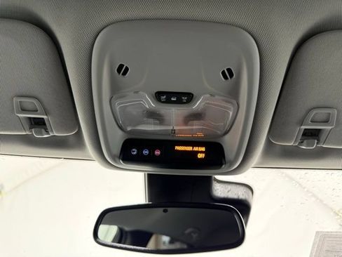 Used 2023 Chevrolet Bolt EUV LT w/ Convenience Package FWD image 38